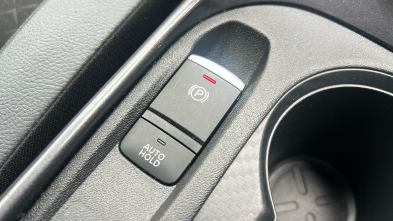 Nissan Juke 1.0 DiG-T 114 N-Connecta 5dr Petrol Hatchback